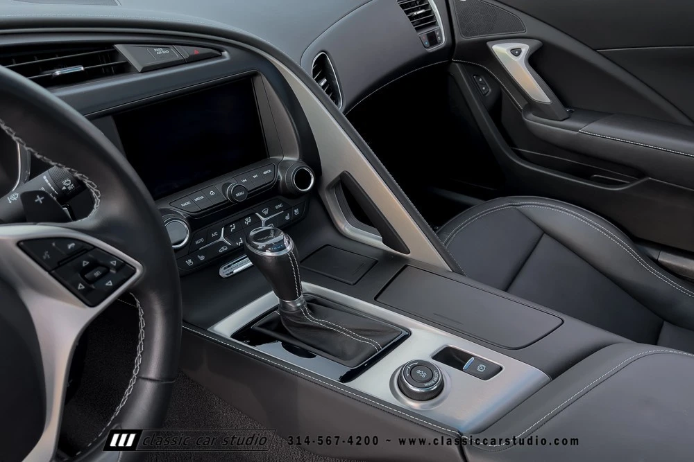 2019 Chevrolet Corvette C7 - Image 2 of 18