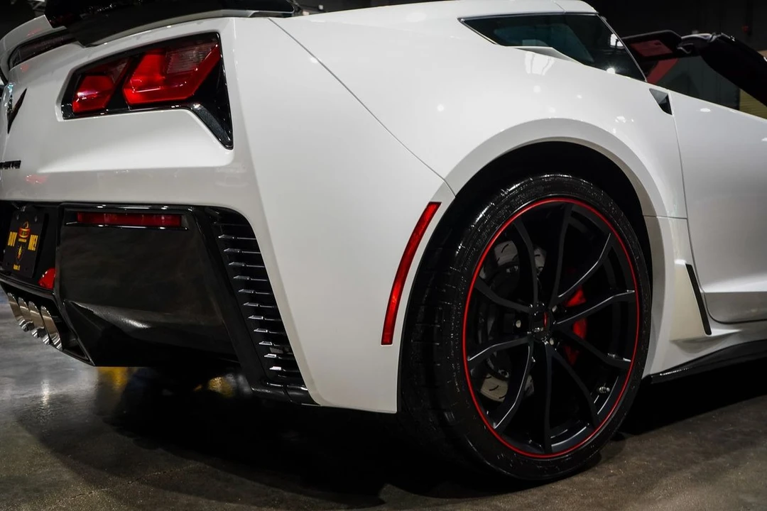 2019 Chevrolet Corvette C7 - Image 17 of 31