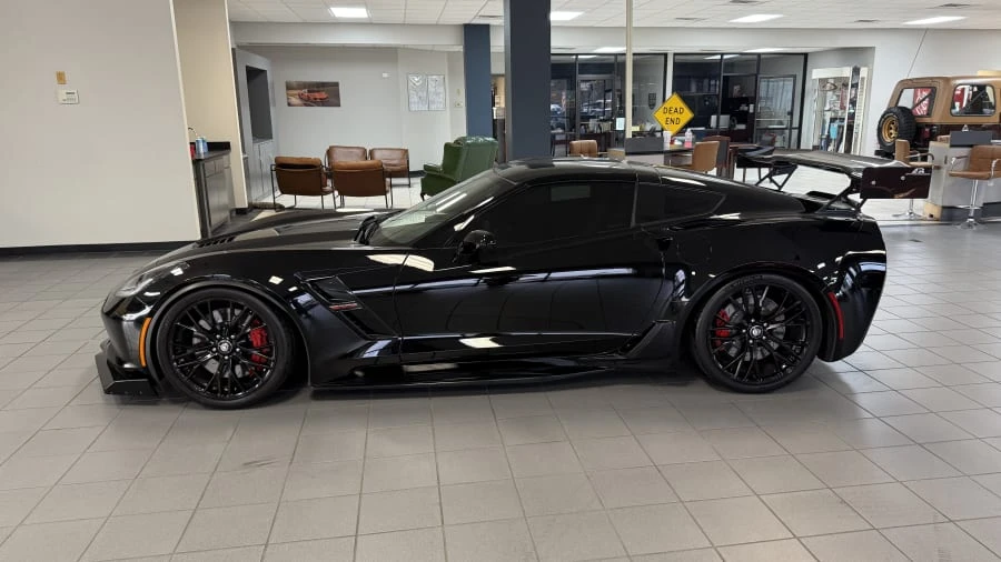 2019 Chevrolet Corvette C7 - Image 2 of 20