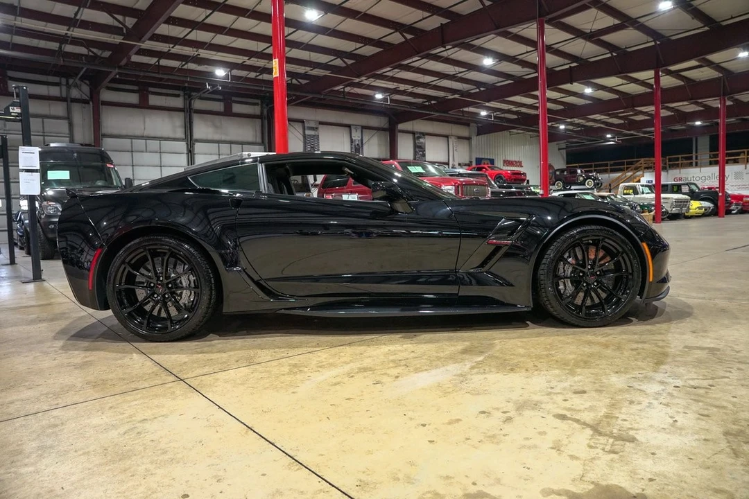 2019 Chevrolet Corvette C7 - Image 10 of 12