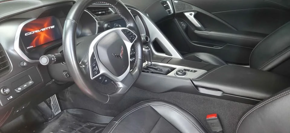2019 Chevrolet Corvette - Image 9 of 11