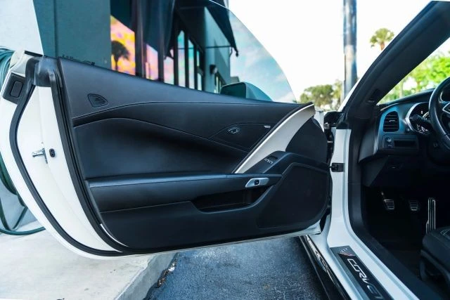 2019 Chevrolet Corvette C7 - Image 17 of 21