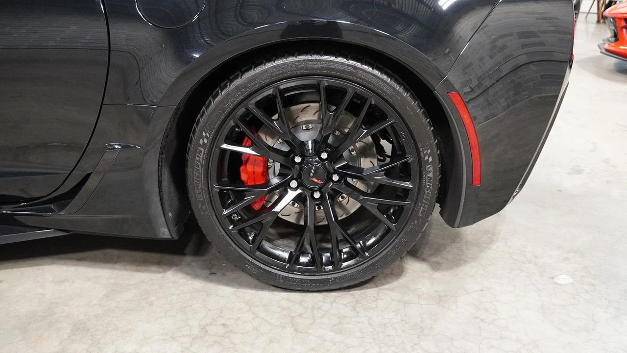 2019 Chevrolet Corvette C7 Z06 - Image 17 of 21