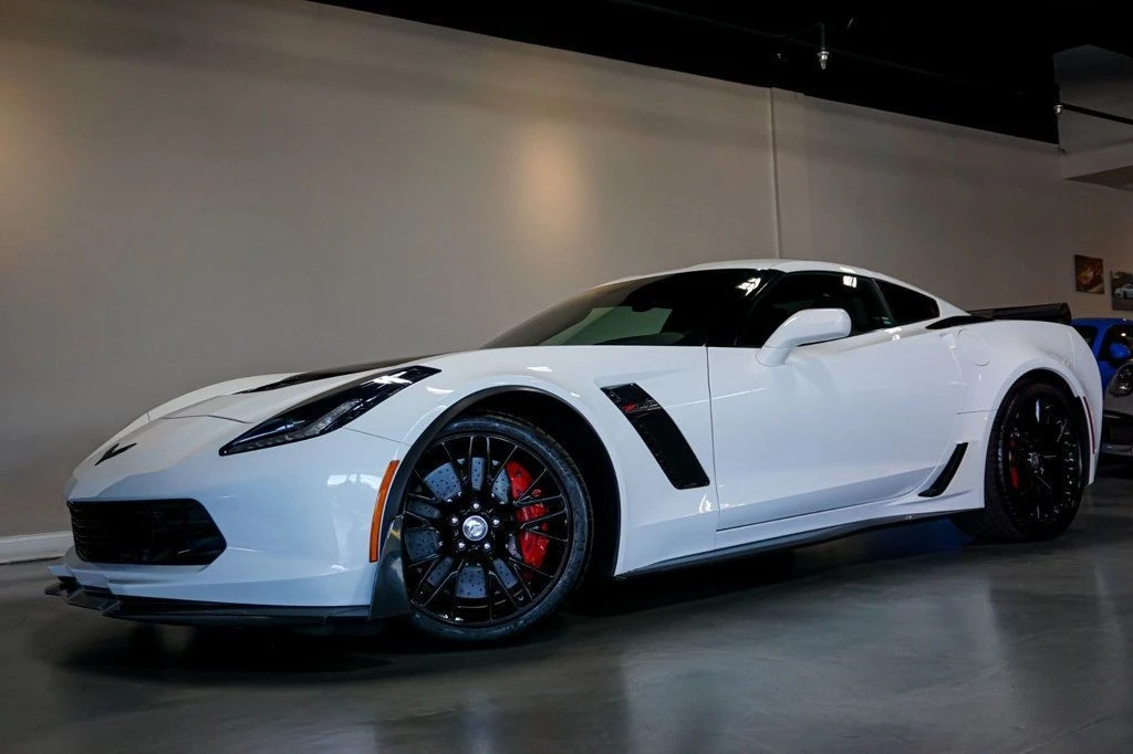 2019 Chevrolet Corvette C7 Z06 - Image 2 of 12