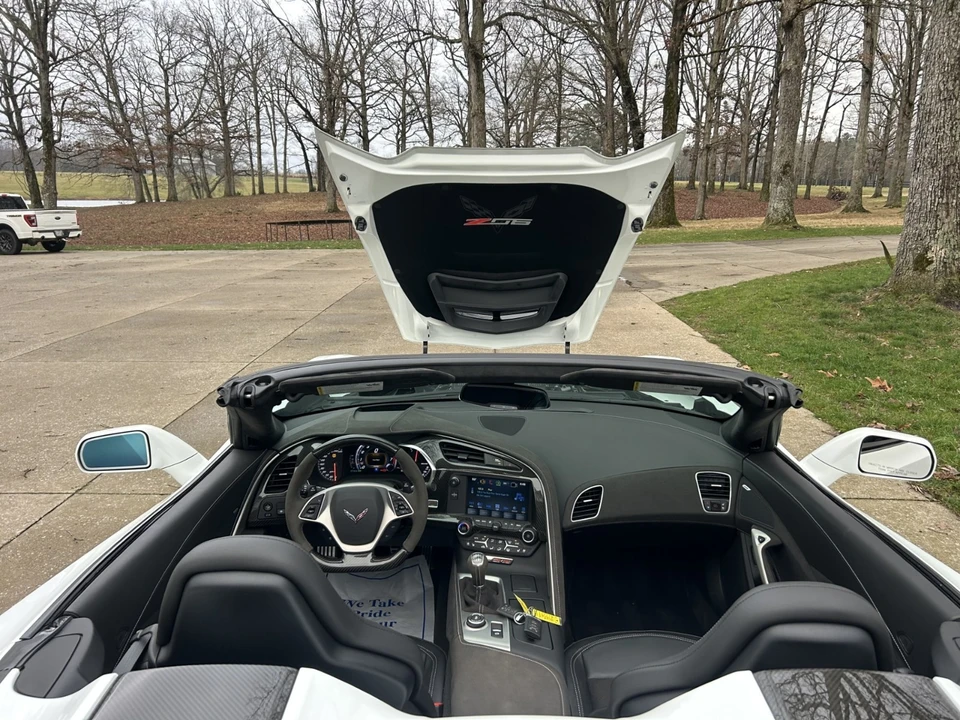 2019 Chevrolet - Image 17 of 28
