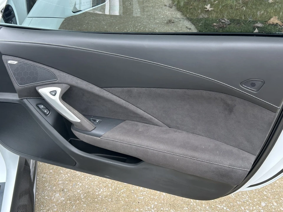 2019 Chevrolet - Image 11 of 28