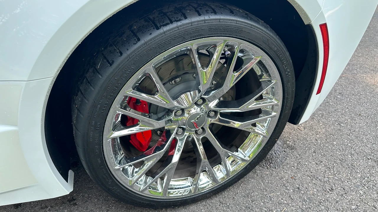 2019 Chevrolet Corvette C7 Z06 - Image 16 of 31
