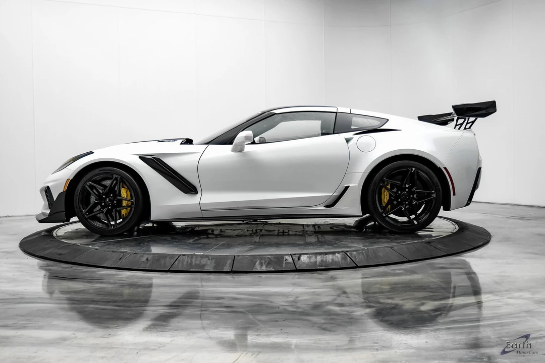 2019 Chevrolet Corvette C7 ZR1 - Image 8 of 12