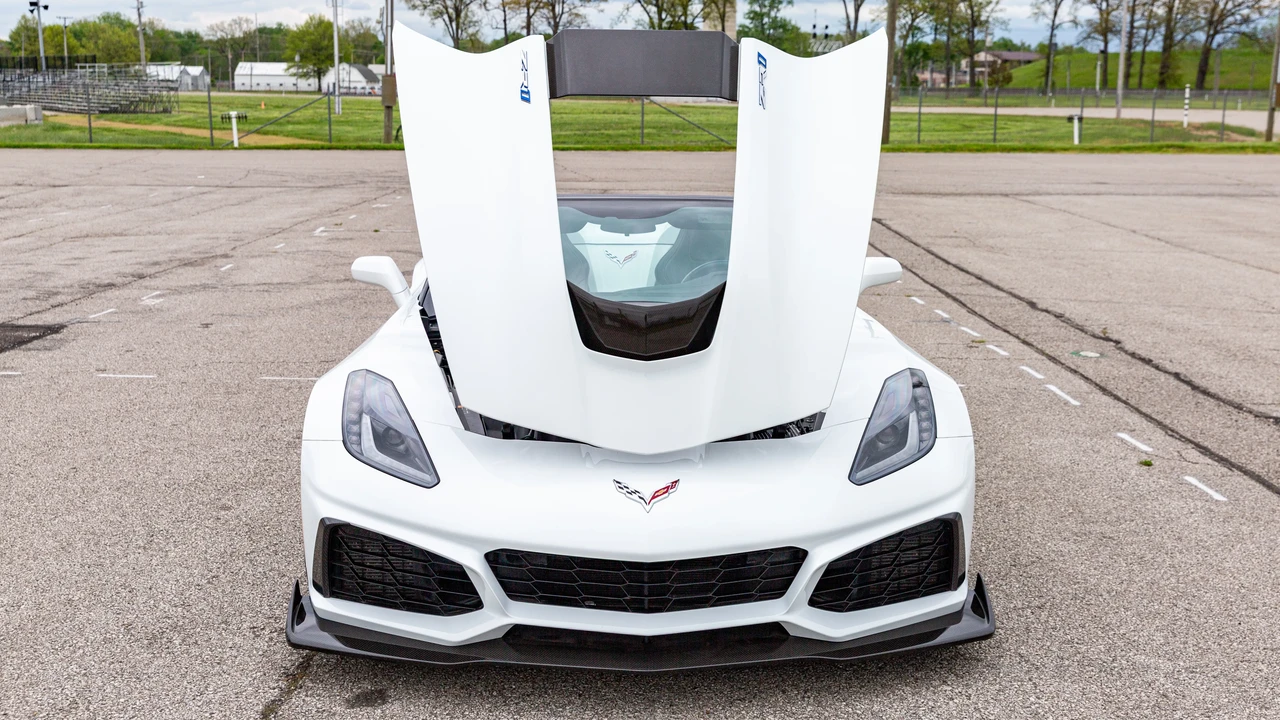 2019 Chevrolet Corvette C7 ZR1 - Image 17 of 31