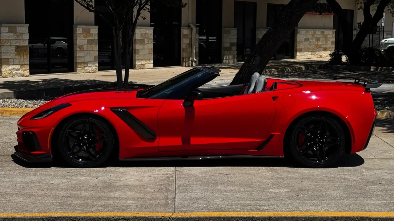 2019 Chevrolet Corvette C7 ZR1 - Image 2 of 13