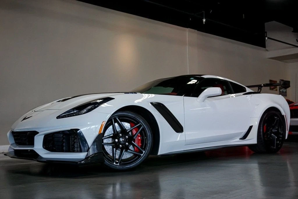 2019 Chevrolet Corvette C7 ZR1 - Image 2 of 12