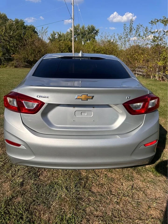 2019 Chevrolet Cruze - Image 3 of 13