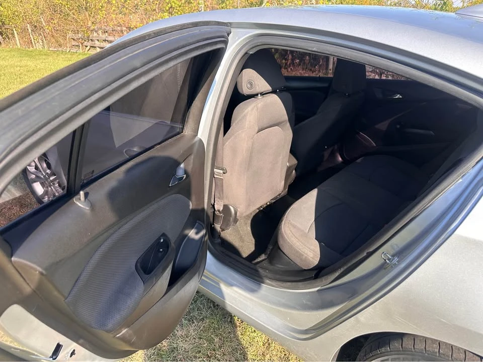 2019 Chevrolet Cruze - Image 7 of 13