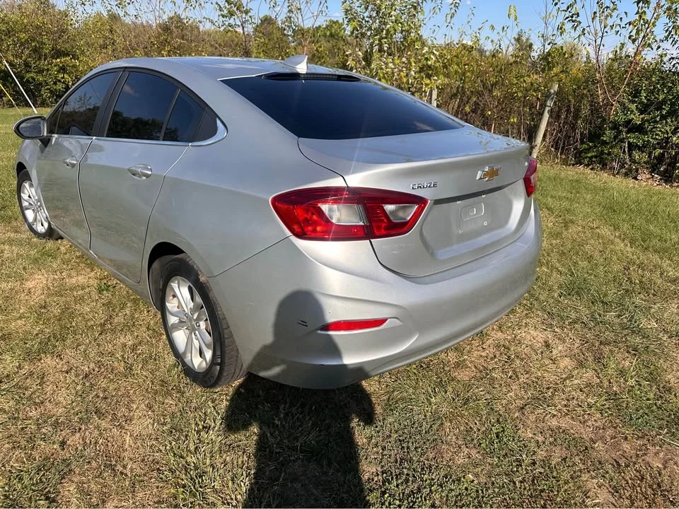 2019 Chevrolet Cruze - Image 6 of 13
