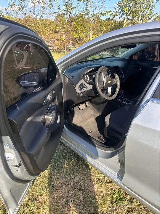 2019 Chevrolet Cruze - Image 12 of 13