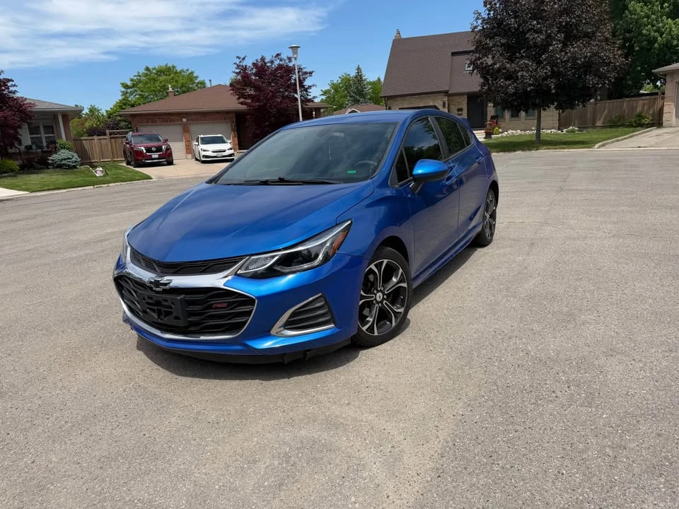 2019 Chevrolet Cruze - Image 2 of 15