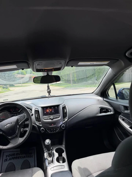 2019 Chevrolet Cruze - Image 15 of 15