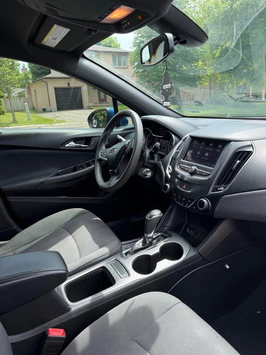 2019 Chevrolet Cruze - Image 9 of 15