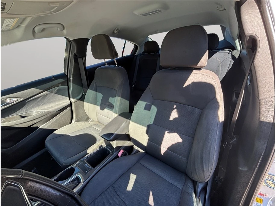 2019 Chevrolet Cruze - Image 13 of 21