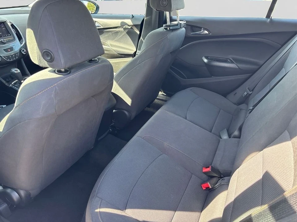 2019 Chevrolet Cruze - Image 10 of 12