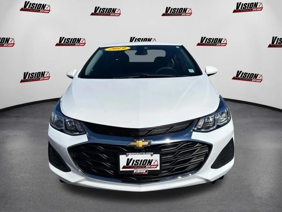 2019 Chevrolet Cruze - Image 2 of 12