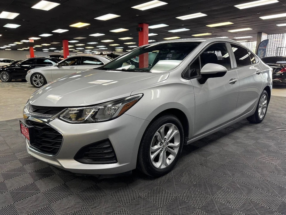 2019 Chevrolet Cruze - Image 6 of 12