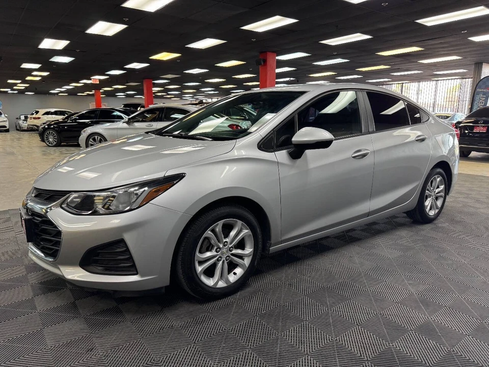 2019 Chevrolet Cruze - Image 7 of 12