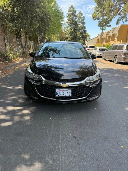 2019 Chevrolet Cruze - Image 2 of 12
