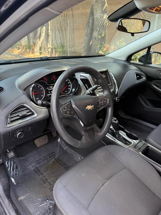 2019 Chevrolet Cruze - Image 9 of 12
