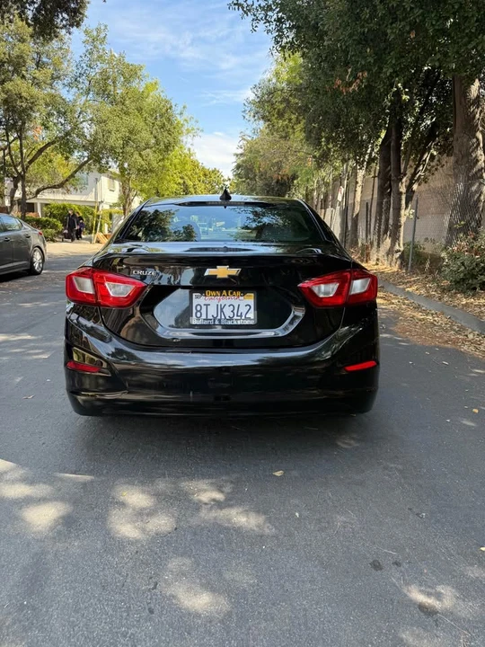 2019 Chevrolet Cruze - Image 5 of 12