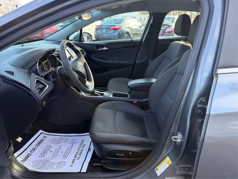 2019 Chevrolet Cruze - Image 9 of 12