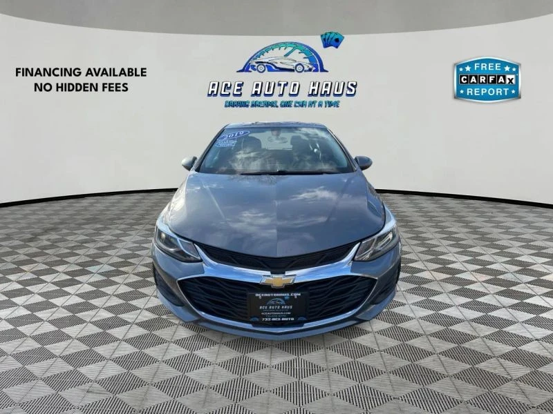 2019 Chevrolet Cruze - Image 2 of 12