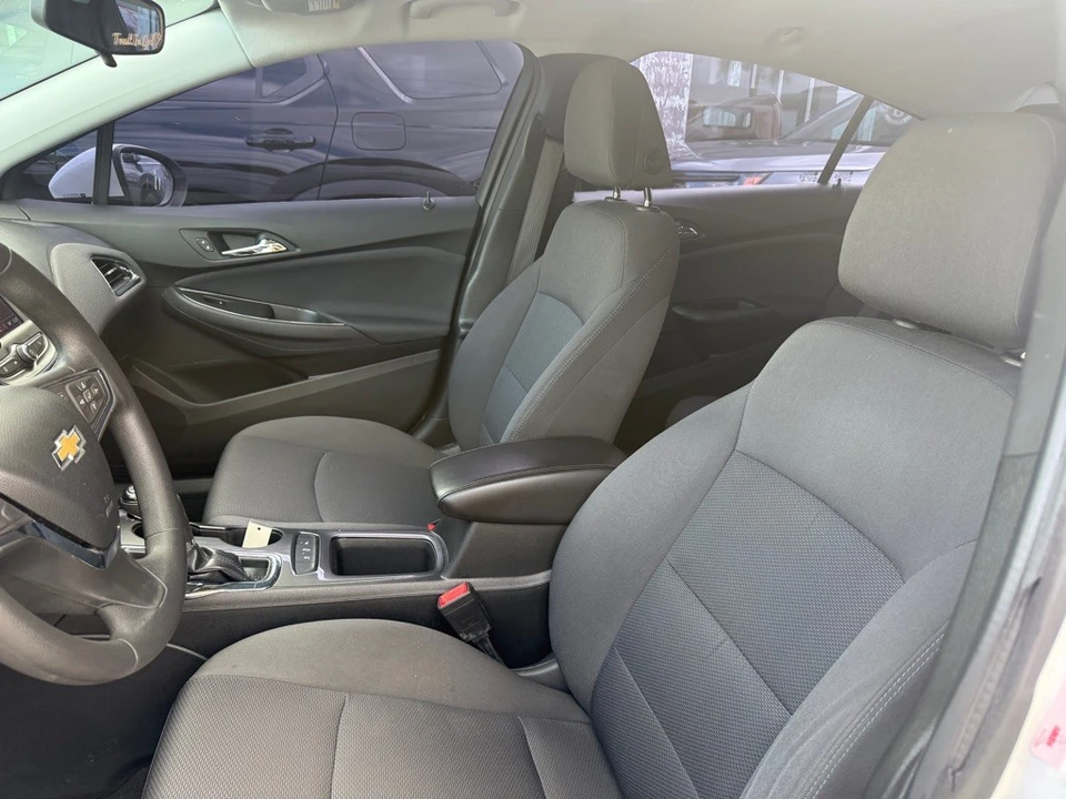 2019 Chevrolet Cruze - Image 19 of 21