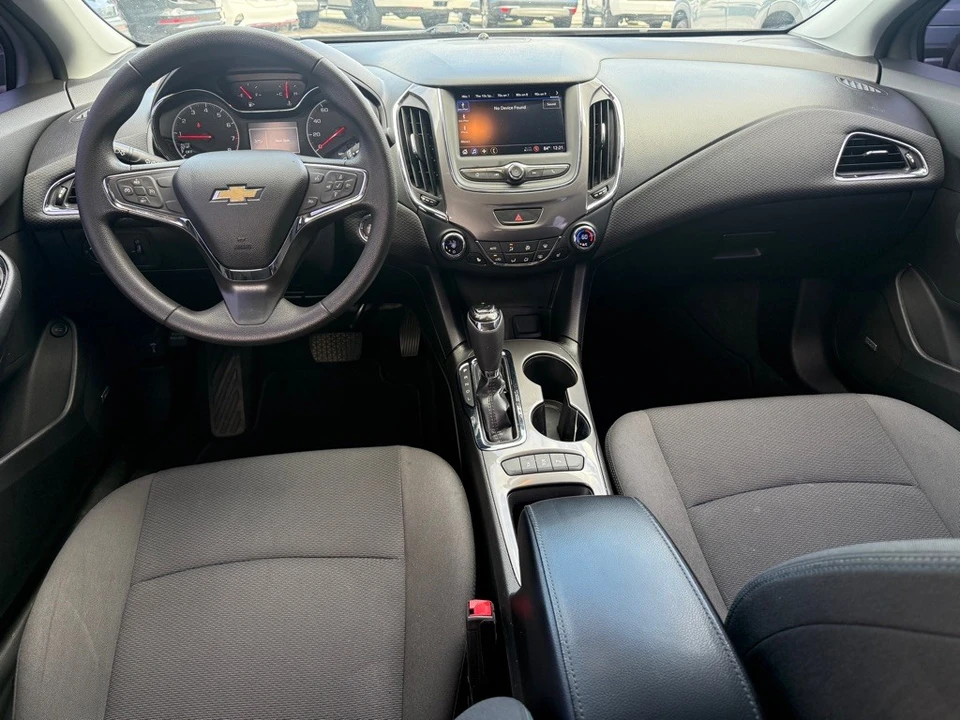 2019 Chevrolet Cruze - Image 10 of 21