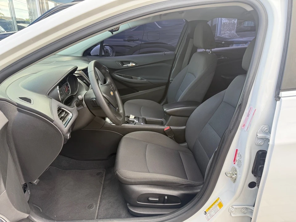 2019 Chevrolet Cruze - Image 11 of 21