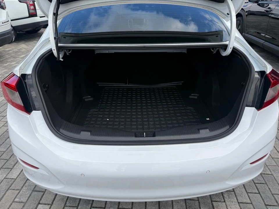 2019 Chevrolet Cruze - Image 7 of 21