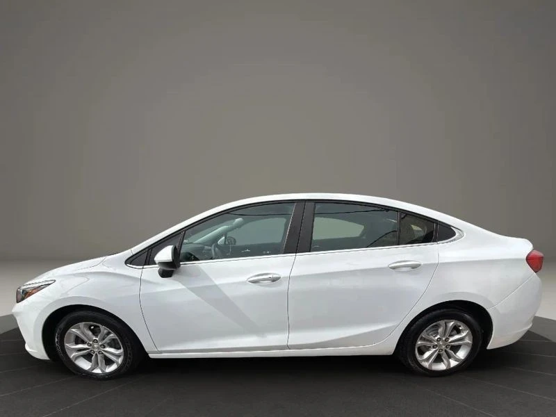 2019 Chevrolet Cruze - Image 8 of 12
