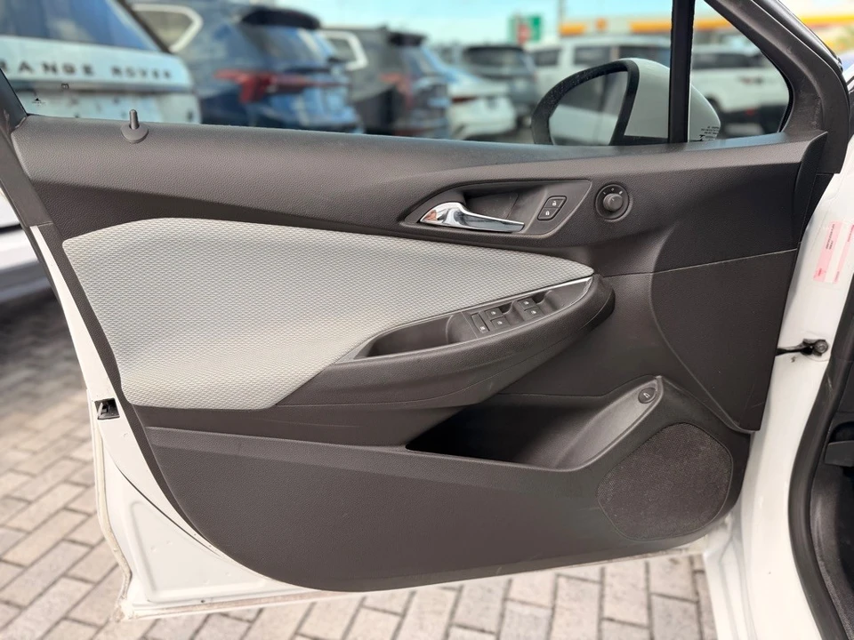 2019 Chevrolet Cruze - Image 10 of 21