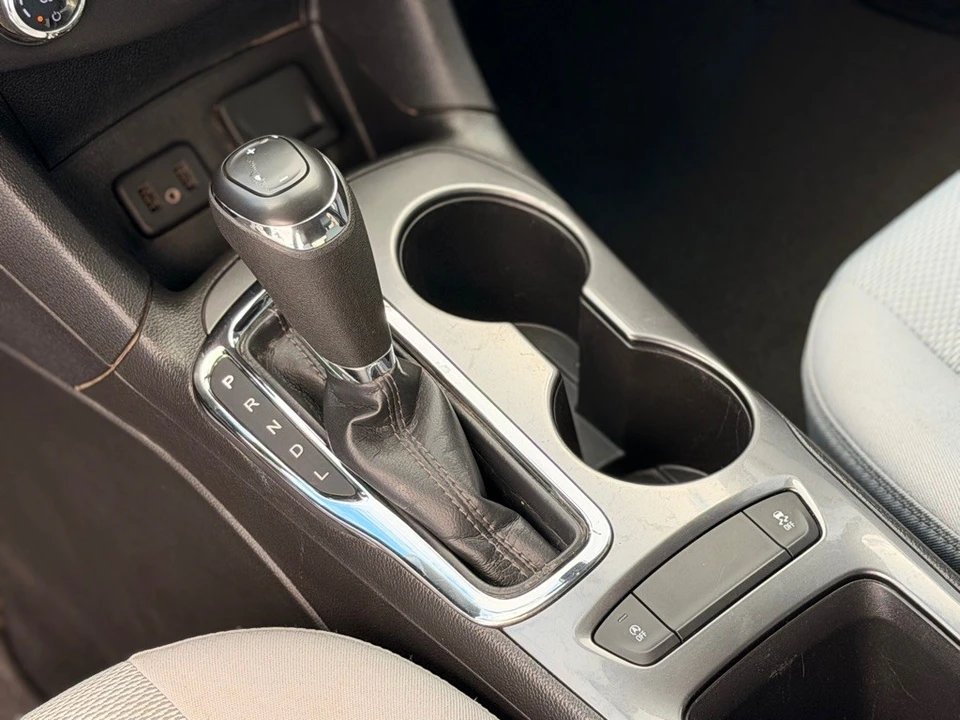 2019 Chevrolet Cruze - Image 18 of 21
