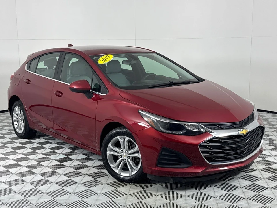2019 Chevrolet Cruze - Image 2 of 12