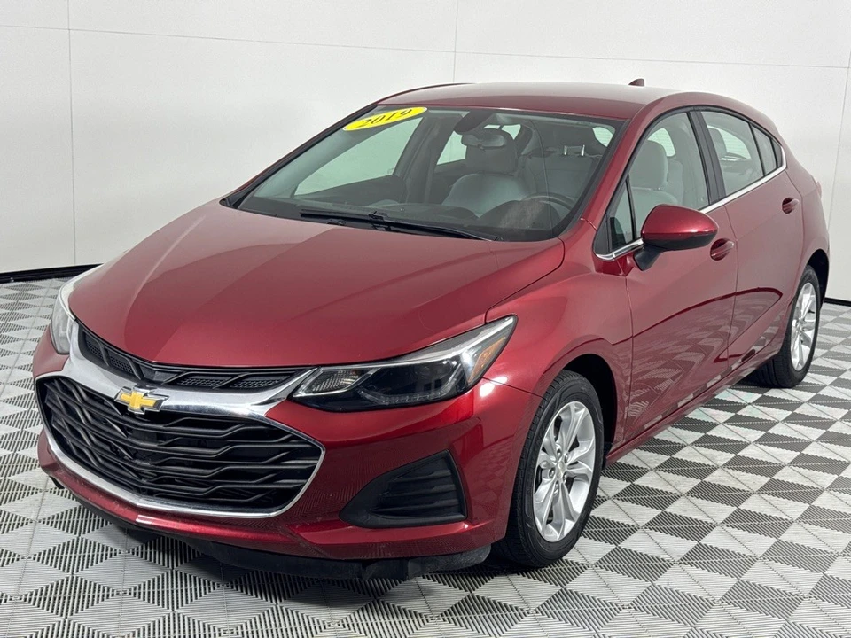 2019 Chevrolet Cruze - Image 10 of 12