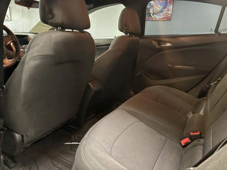 2019 Chevrolet Cruze - Image 14 of 21