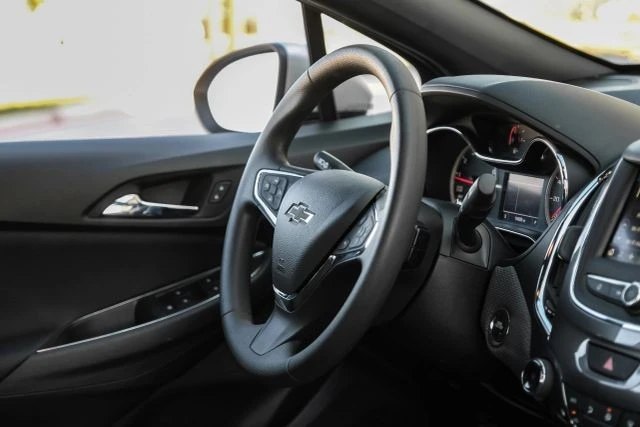 2019 Chevrolet Cruze - Image 15 of 21