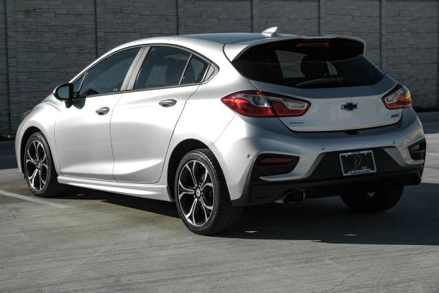 2019 Chevrolet Cruze - Image 10 of 21
