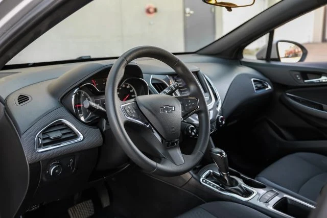 2019 Chevrolet Cruze - Image 3 of 21