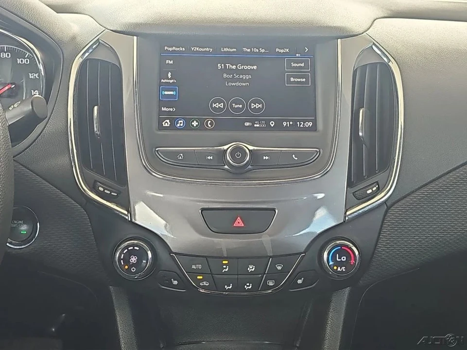 2019 Chevrolet Cruze - Image 17 of 21