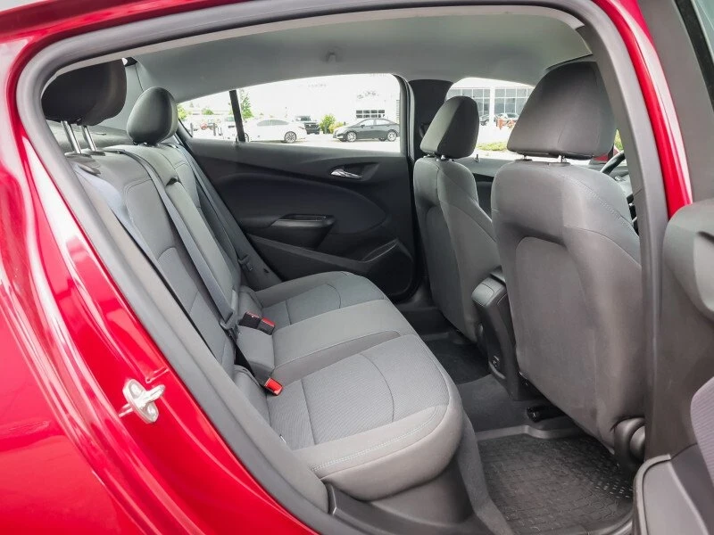 2019 Chevrolet Cruze - Image 11 of 19