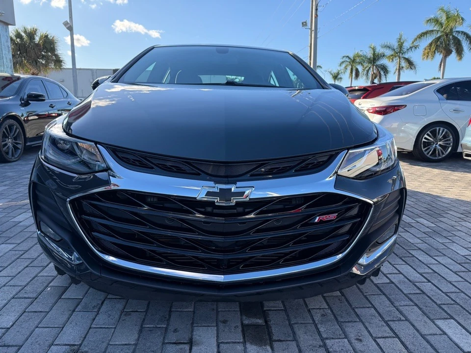 2019 Chevrolet Cruze - Image 2 of 21