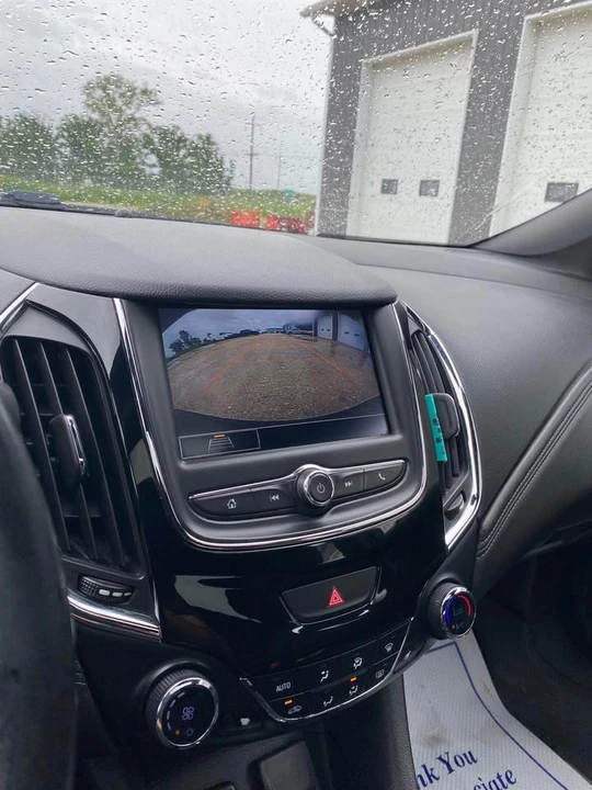 2019 Chevrolet Cruze - Image 12 of 17