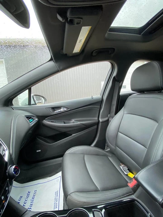 2019 Chevrolet Cruze - Image 15 of 17